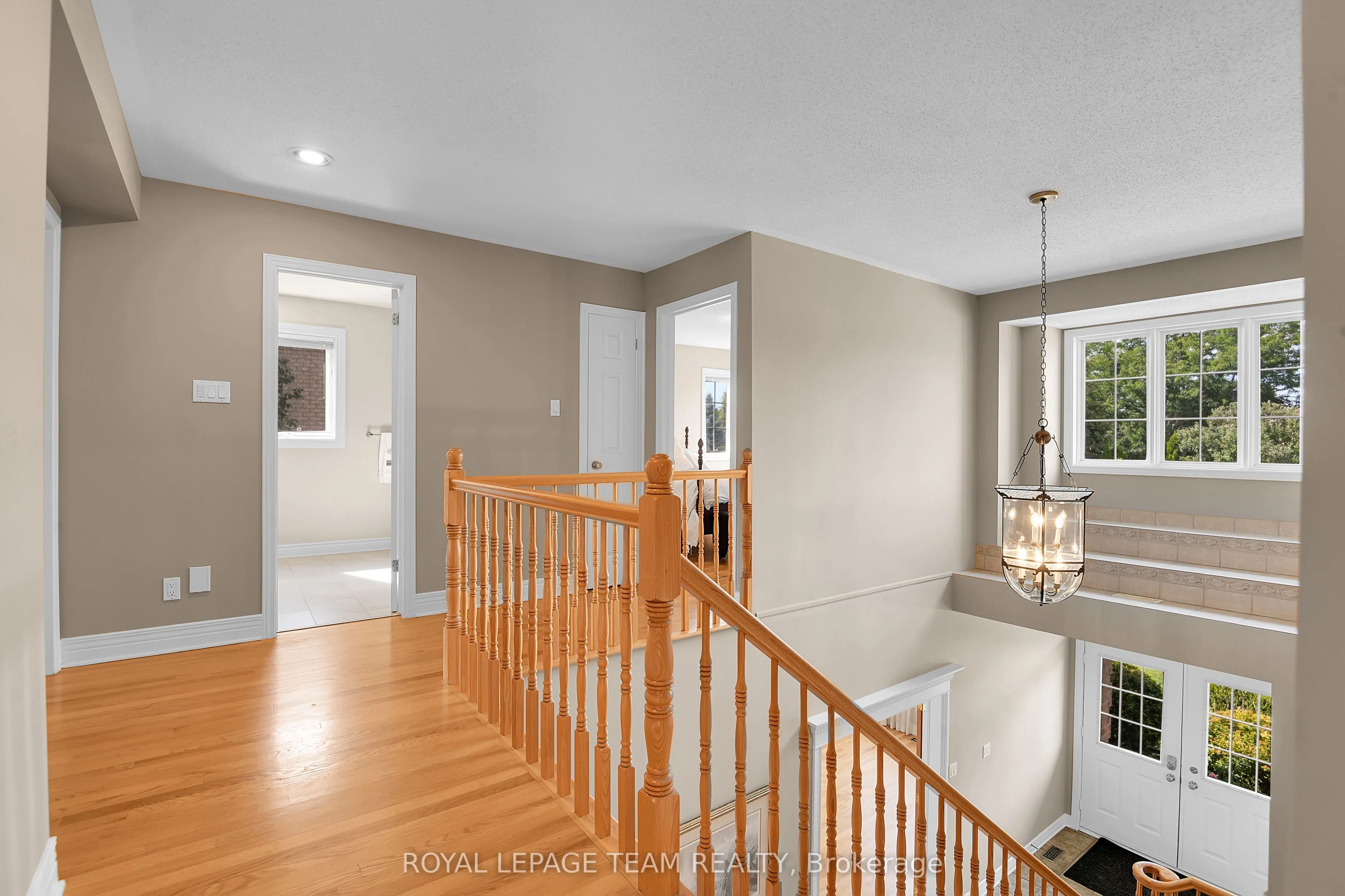 33 Northgate Street S