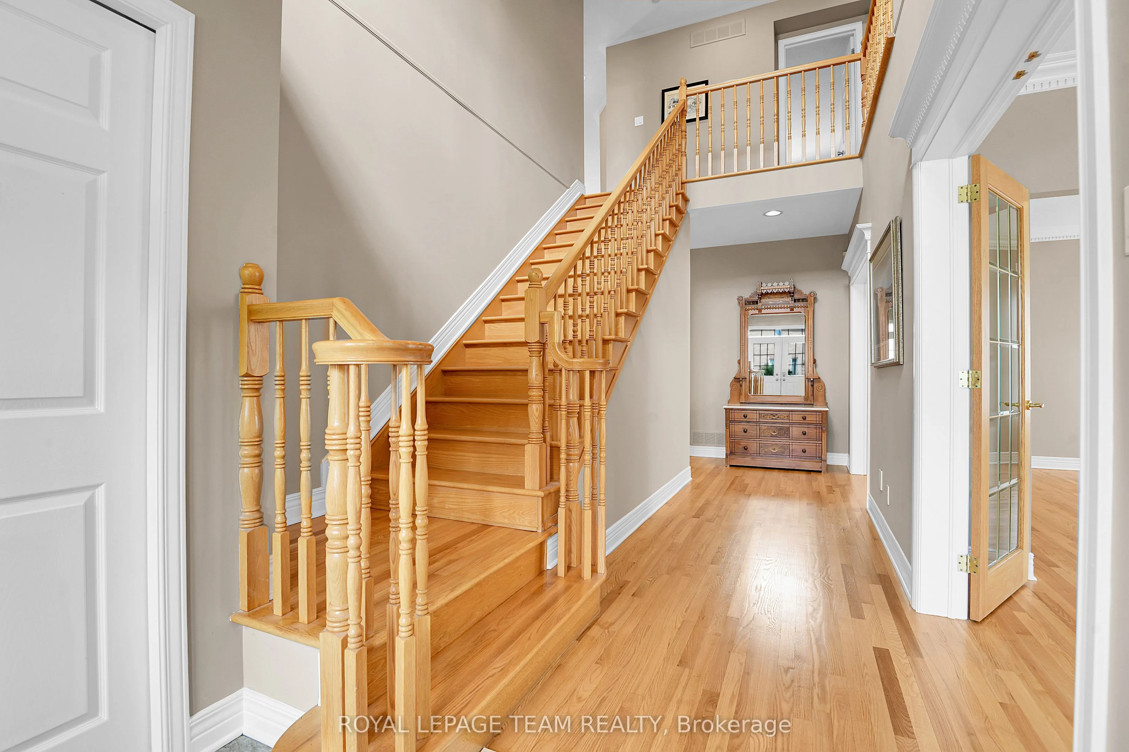 33 Northgate Street S