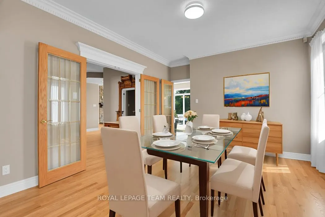 33 Northgate Street S