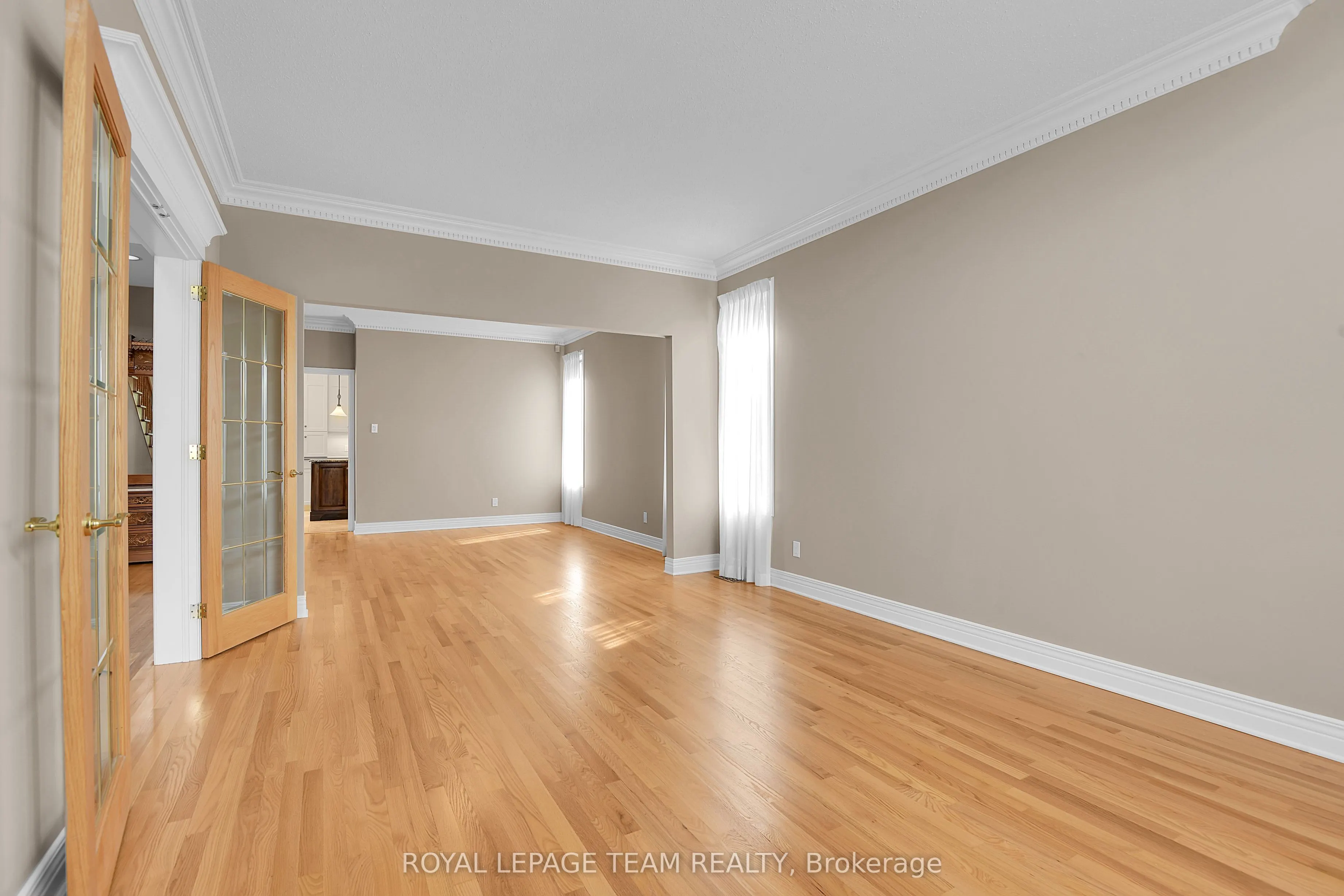 33 Northgate Street S