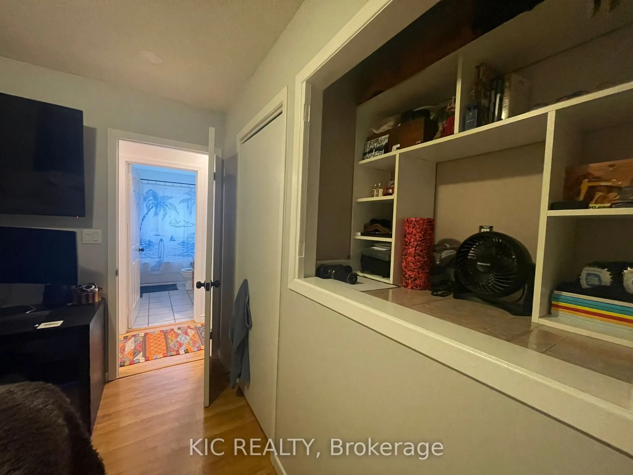 3 Creekside Drive