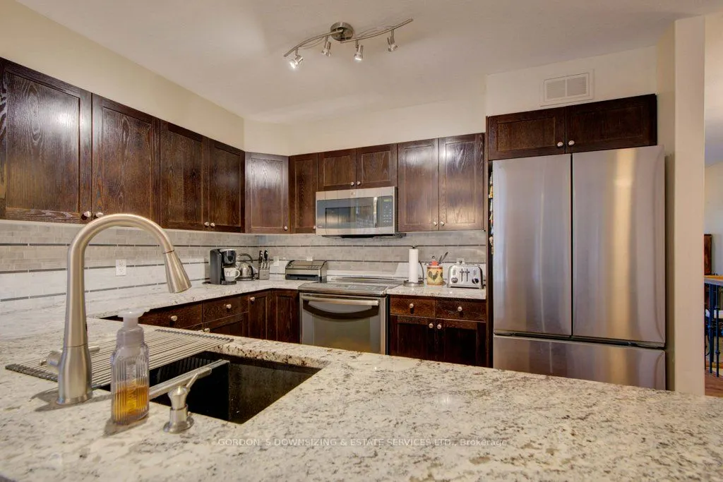114 Parkview Heights