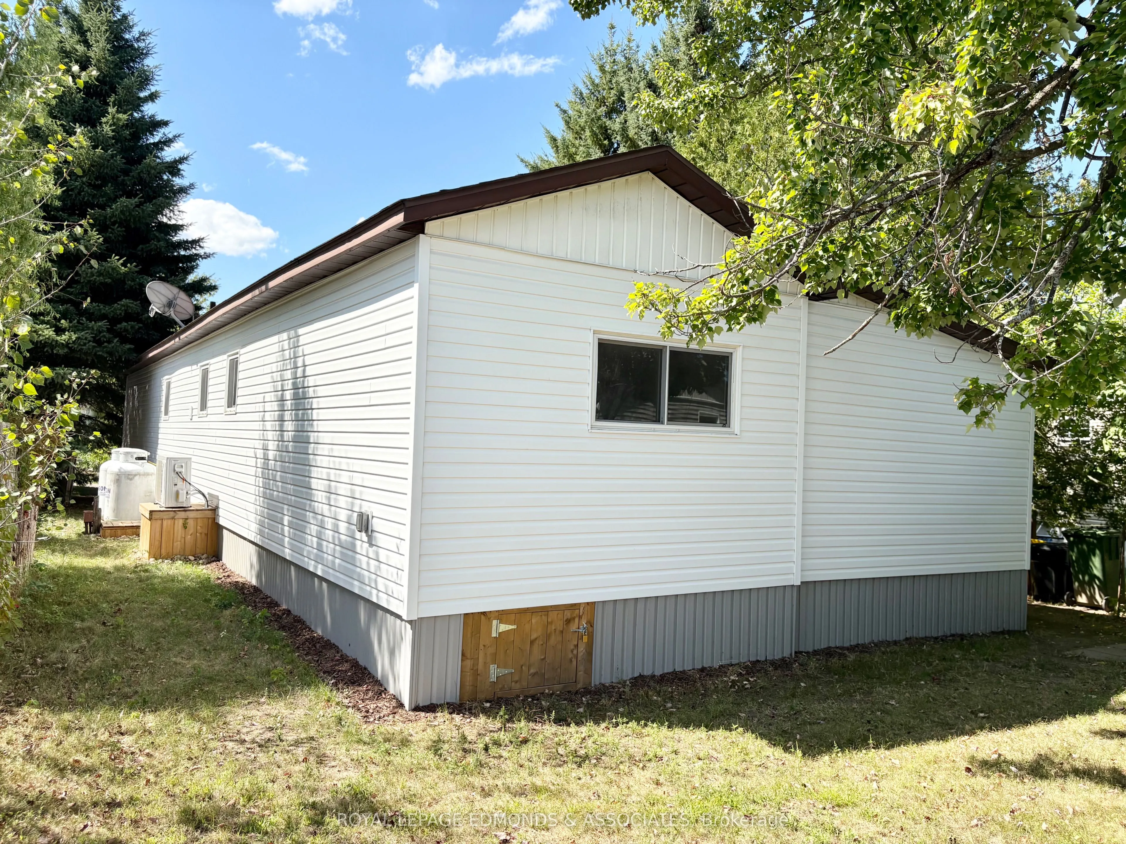 79 Pinehurst Estates