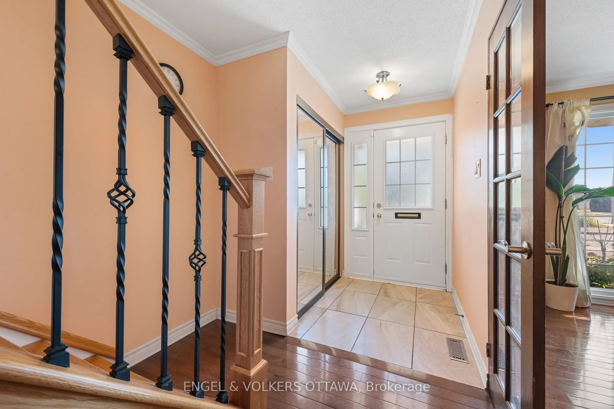 302 Kintyre Private, #105