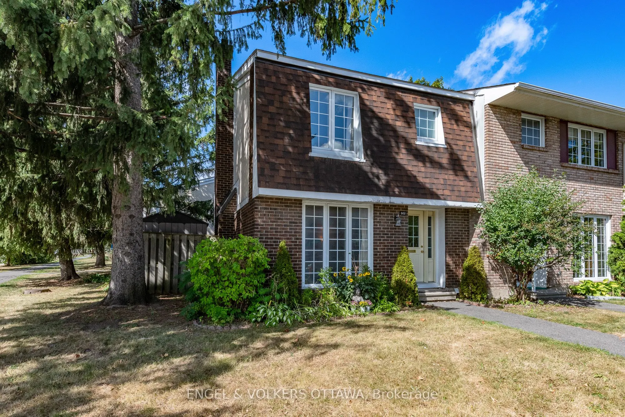 302 Kintyre Private, #105