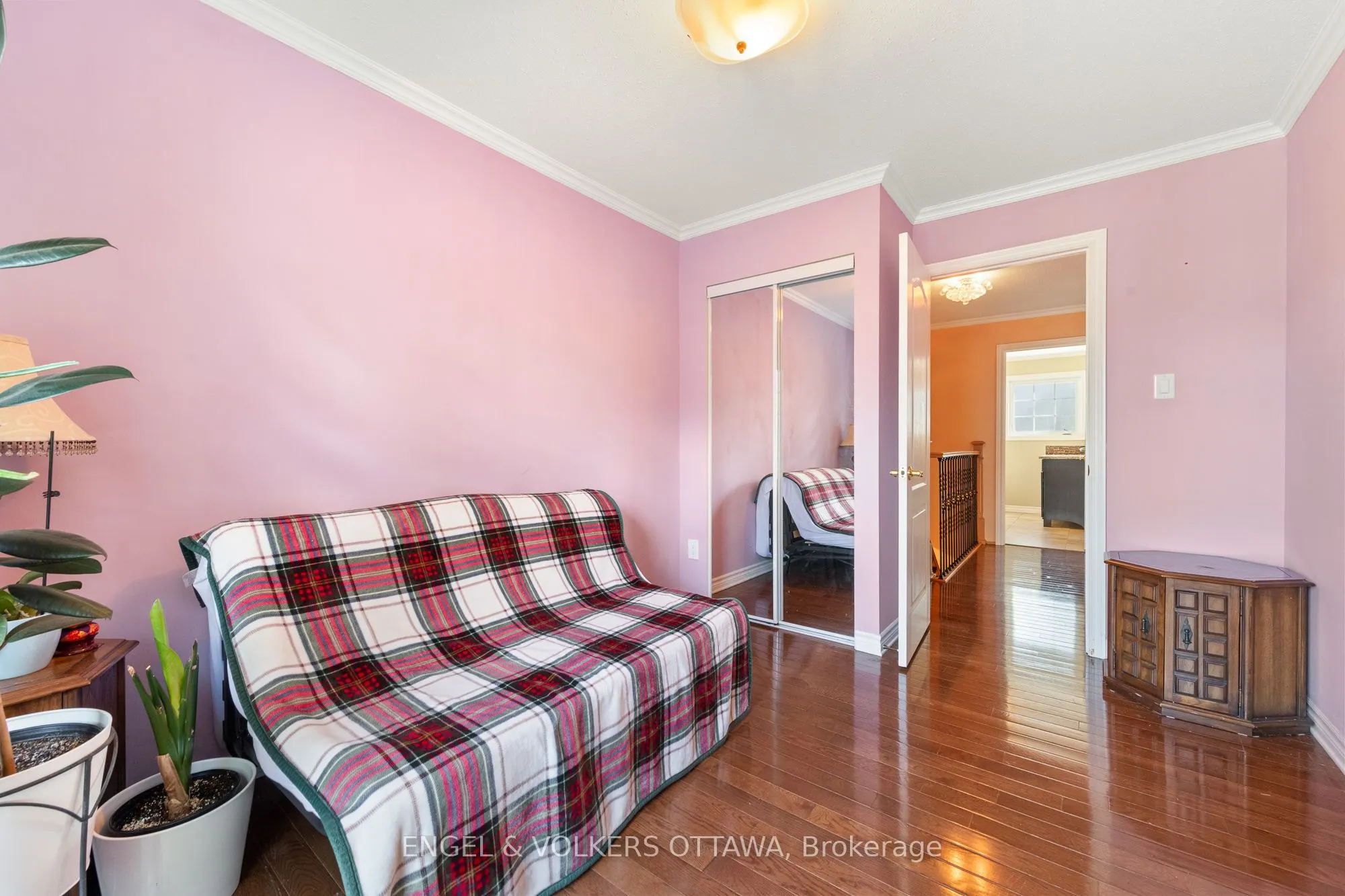 302 Kintyre Private, #105