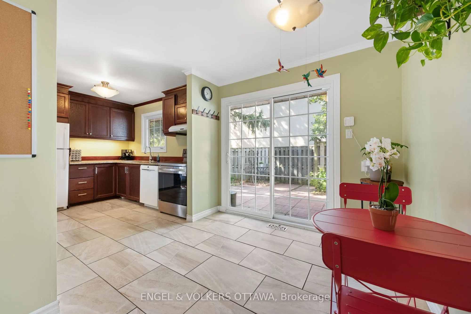 302 Kintyre Private, #105