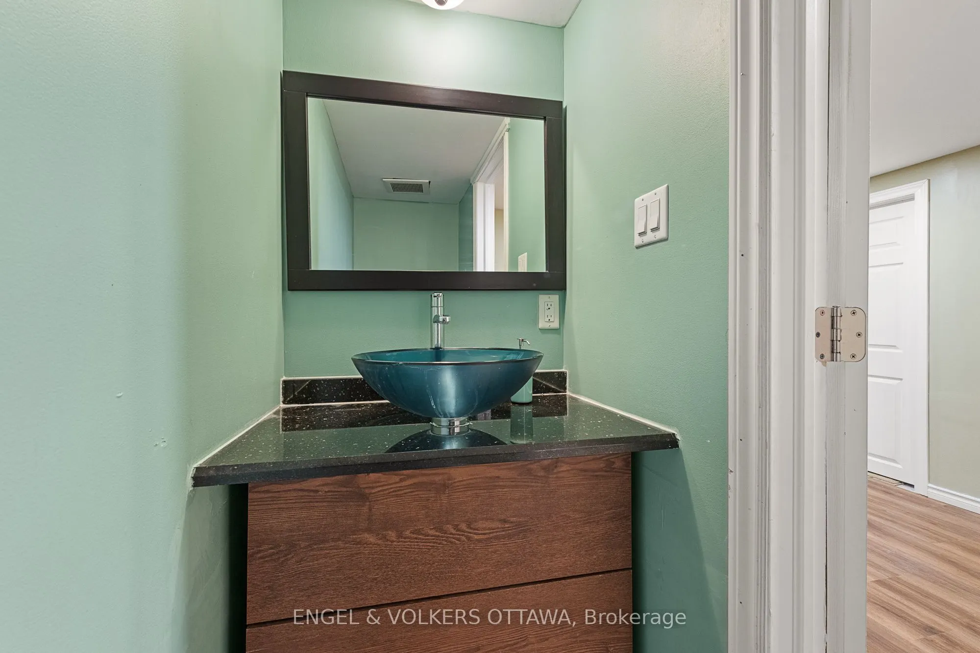 302 Kintyre Private, #105