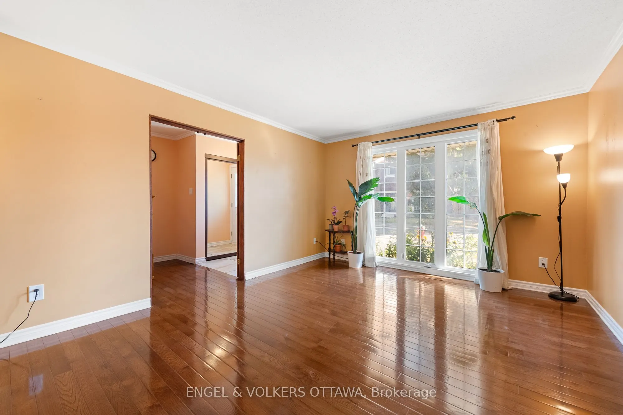 302 Kintyre Private, #105