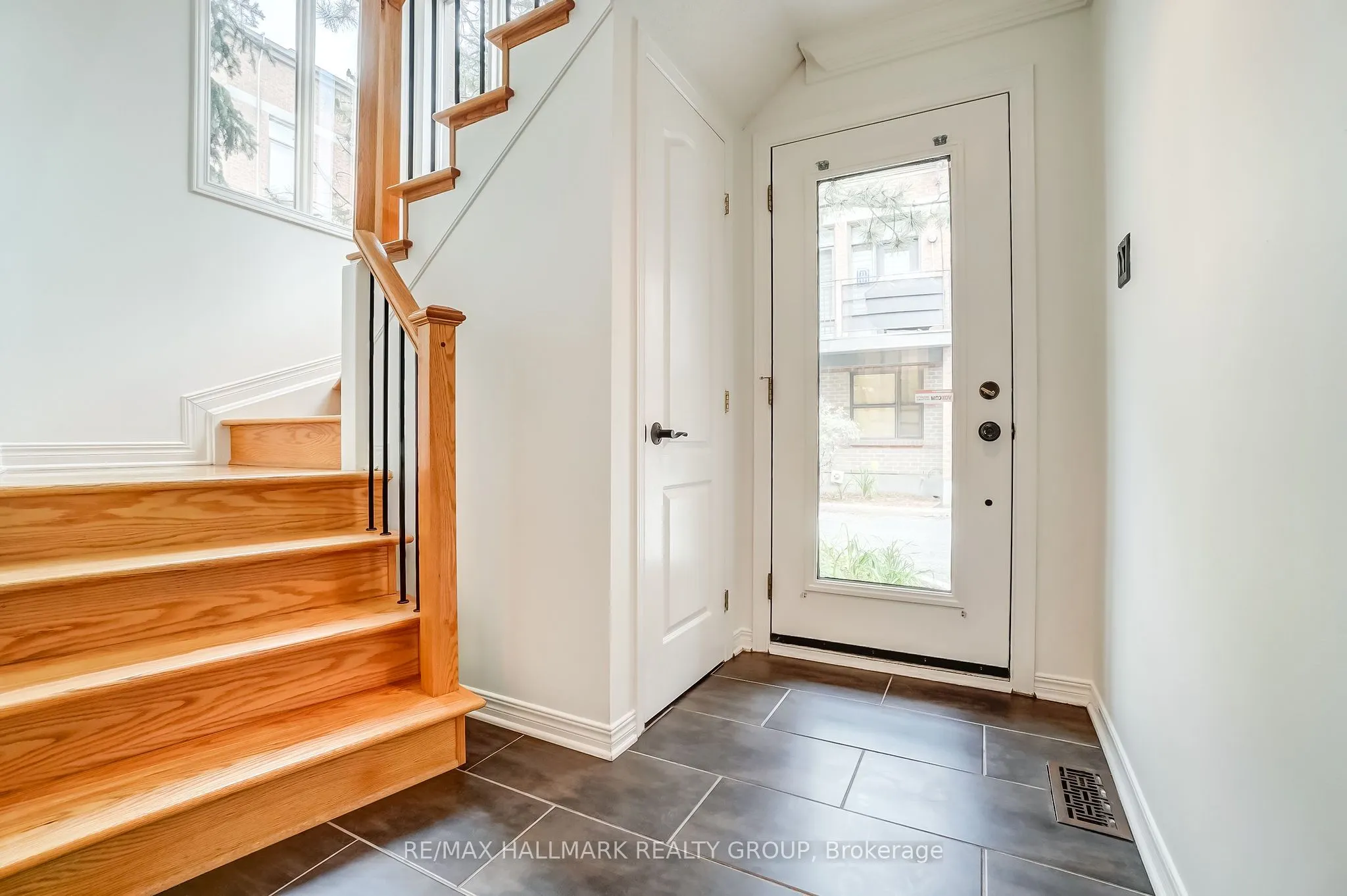 10 Concord Street N, #7