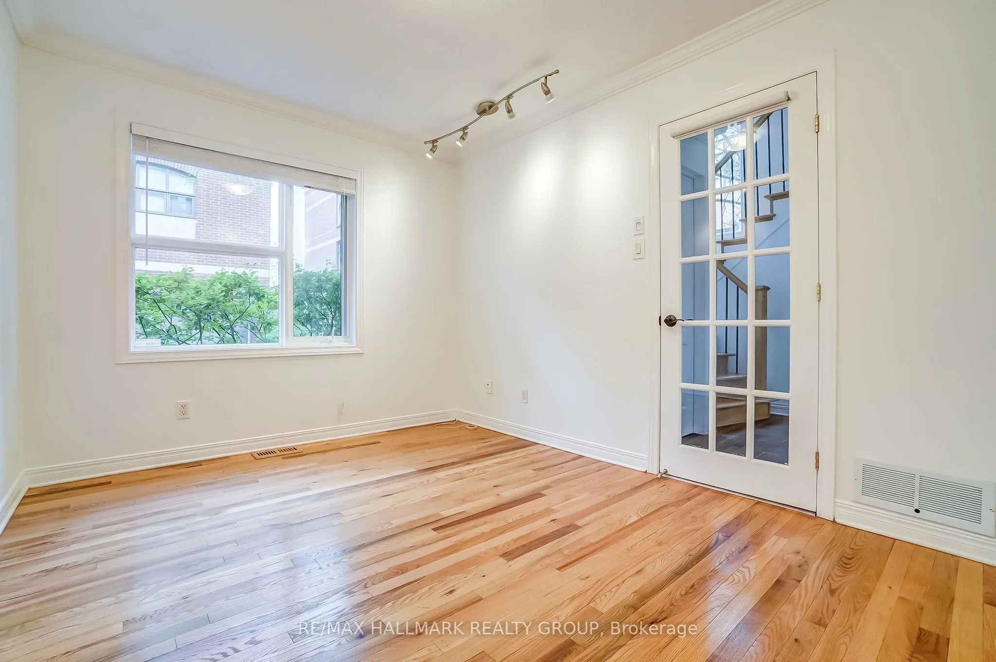 10 Concord Street N, #7