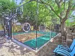 396 East 16th Street