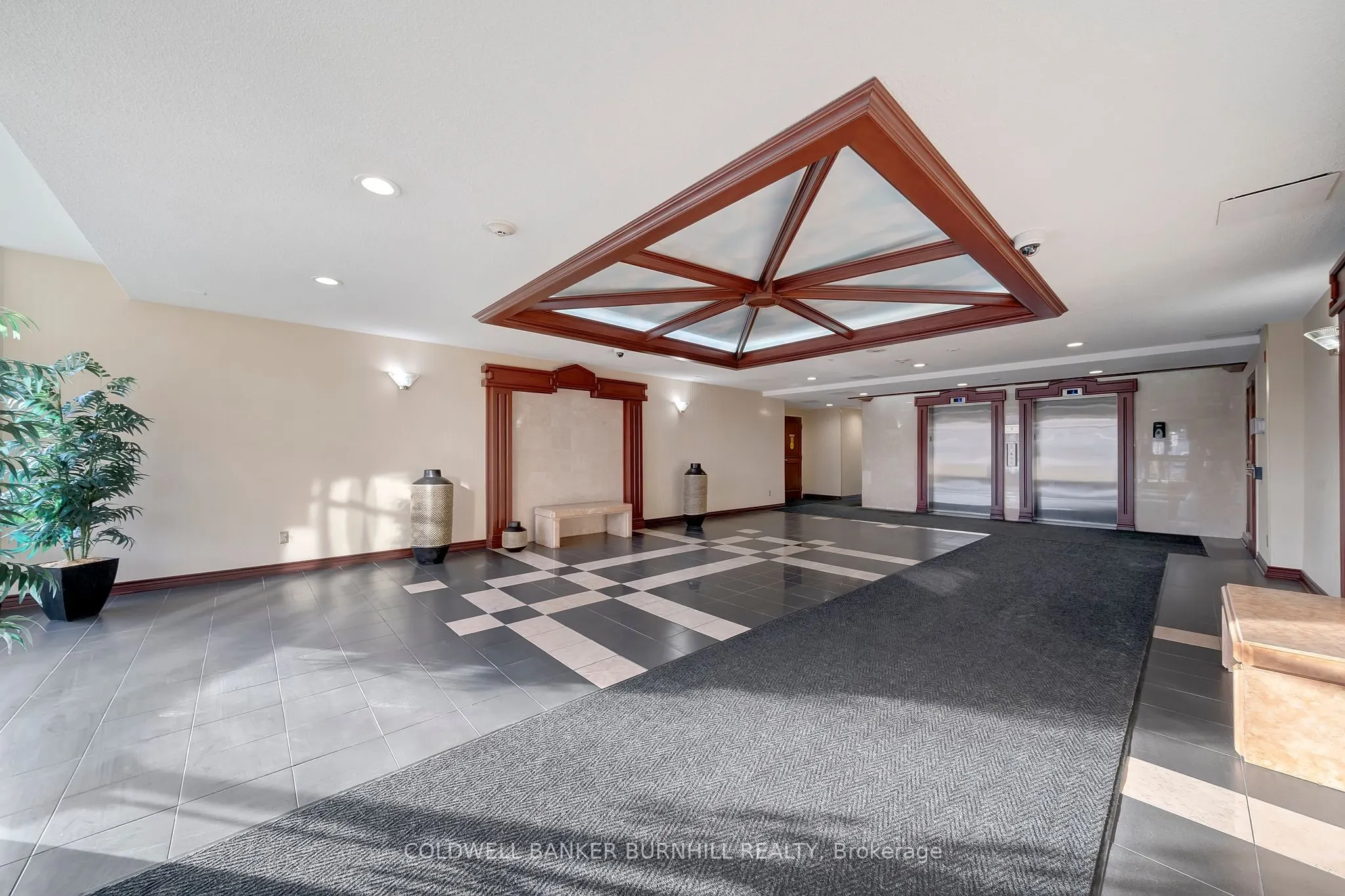 495 Highway 8, #112