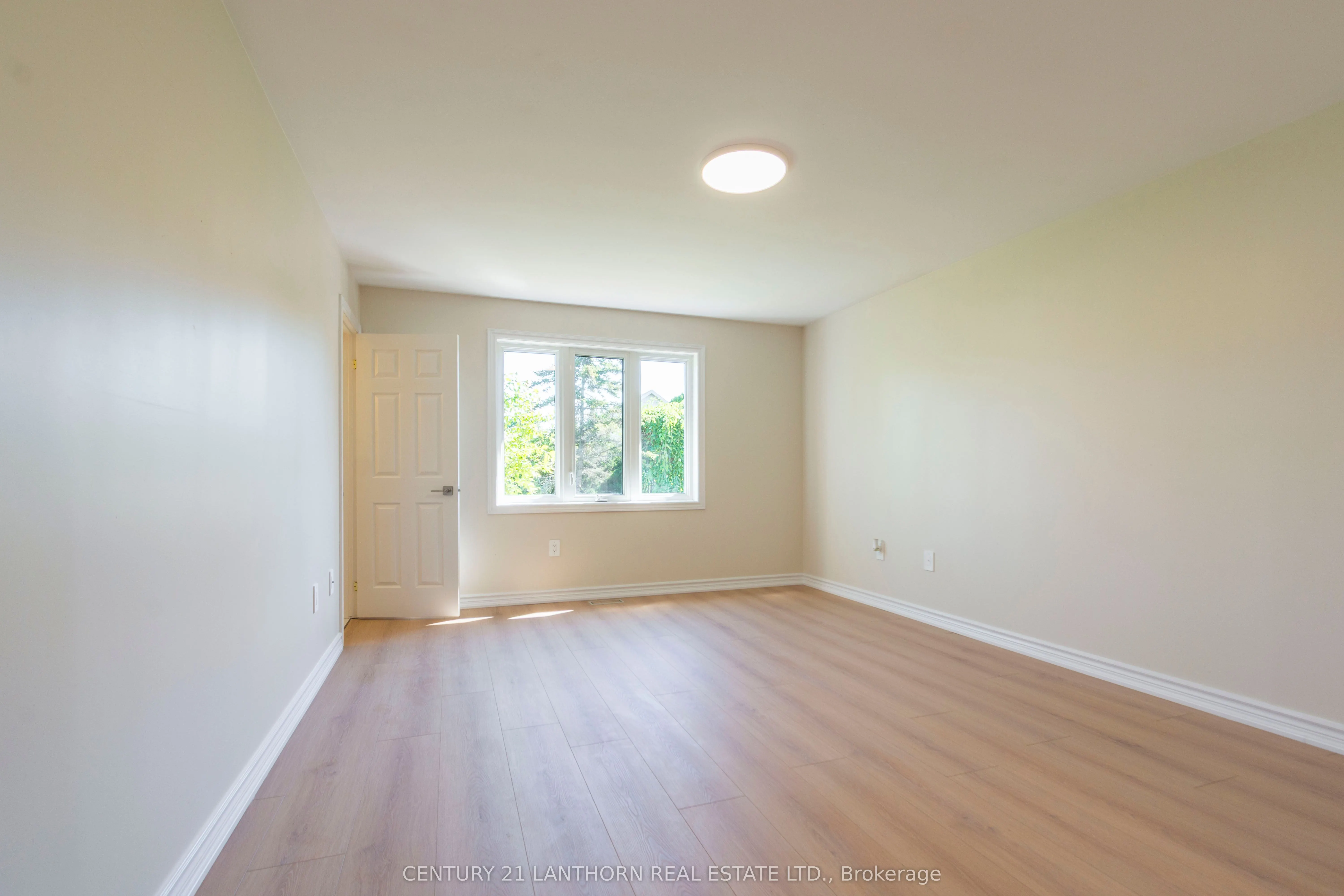13 Nesbitt Drive