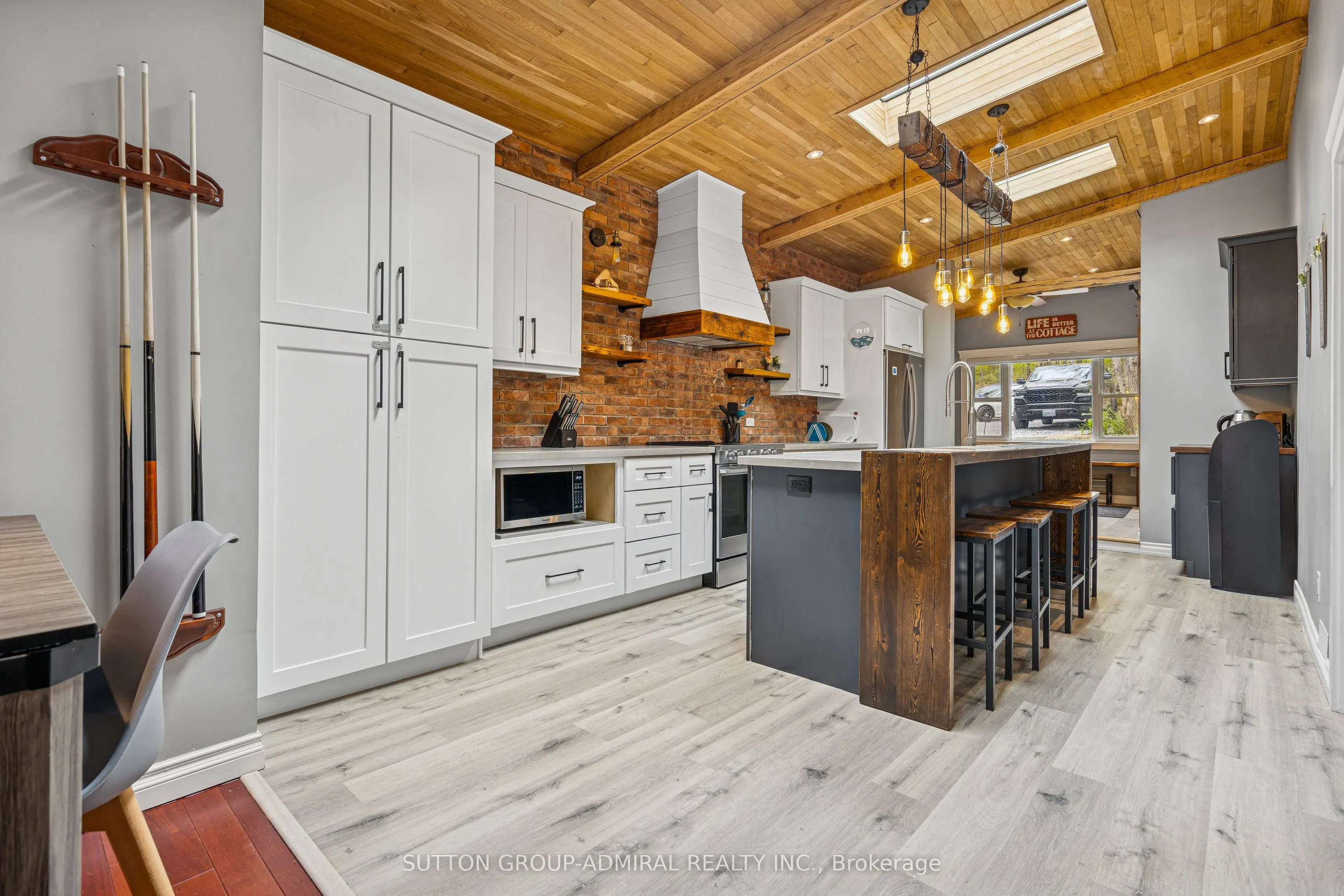 1023 Kirkpatrick Lane