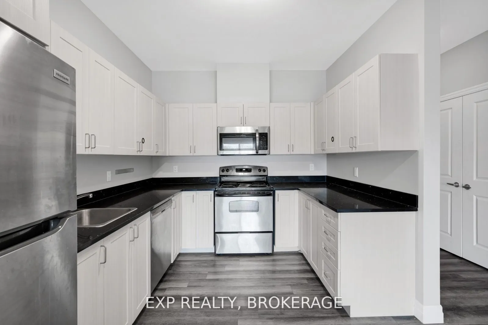 501 Frontenac Street, #405