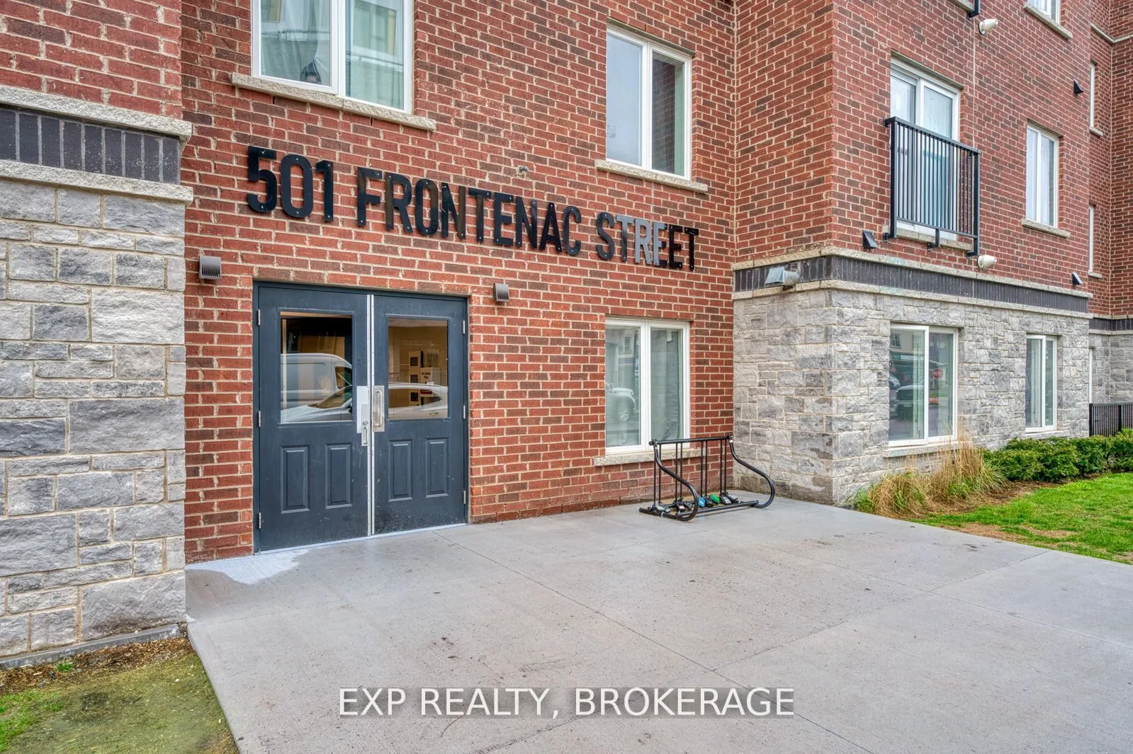 501 Frontenac Street, #405