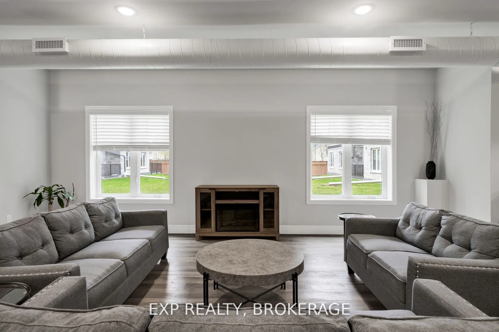 501 Frontenac Street, #405