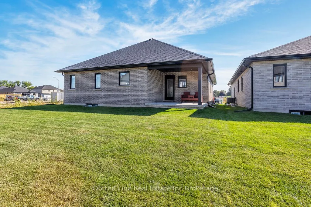 18 Walnut Drive