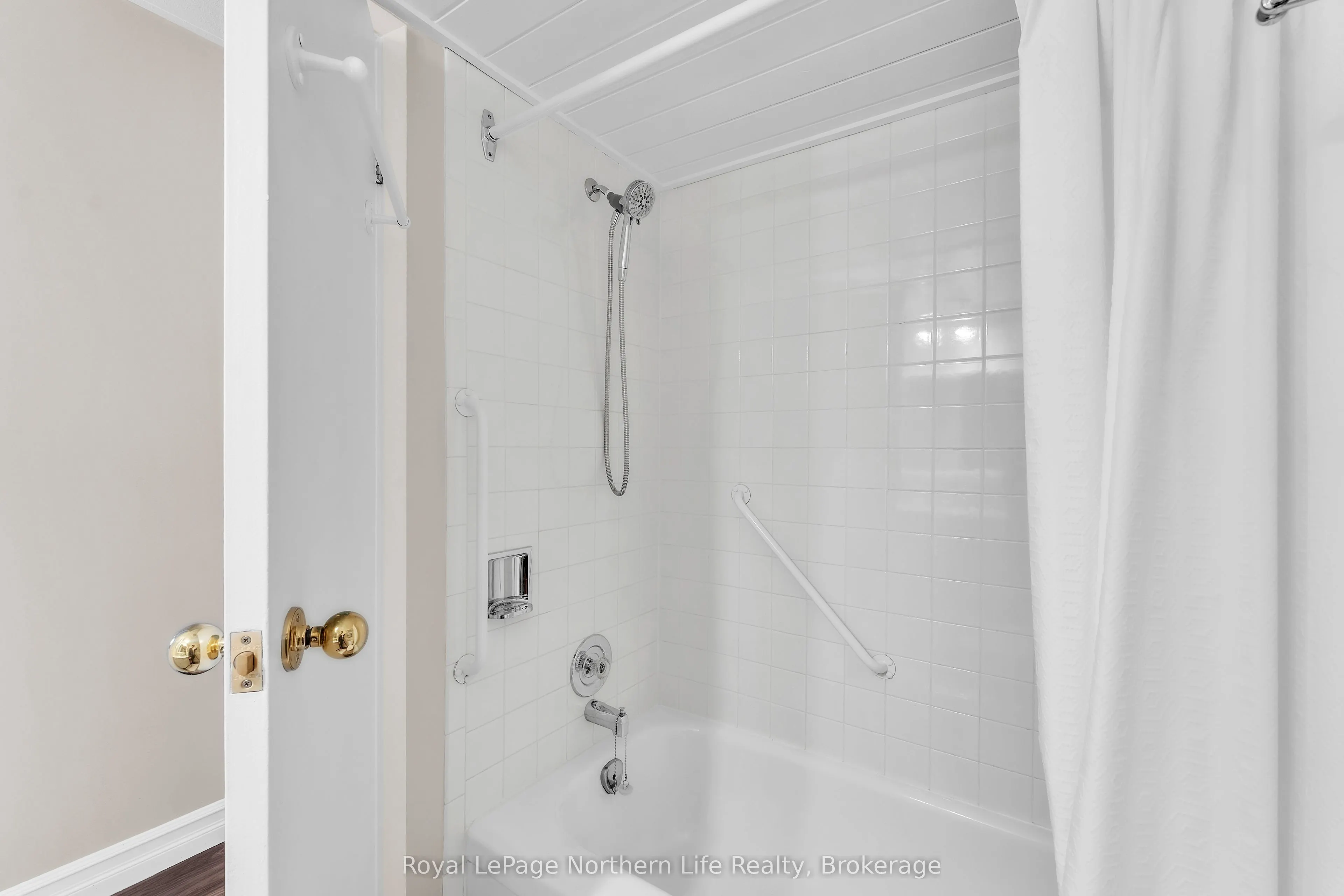 149 Lindsay Street, #210