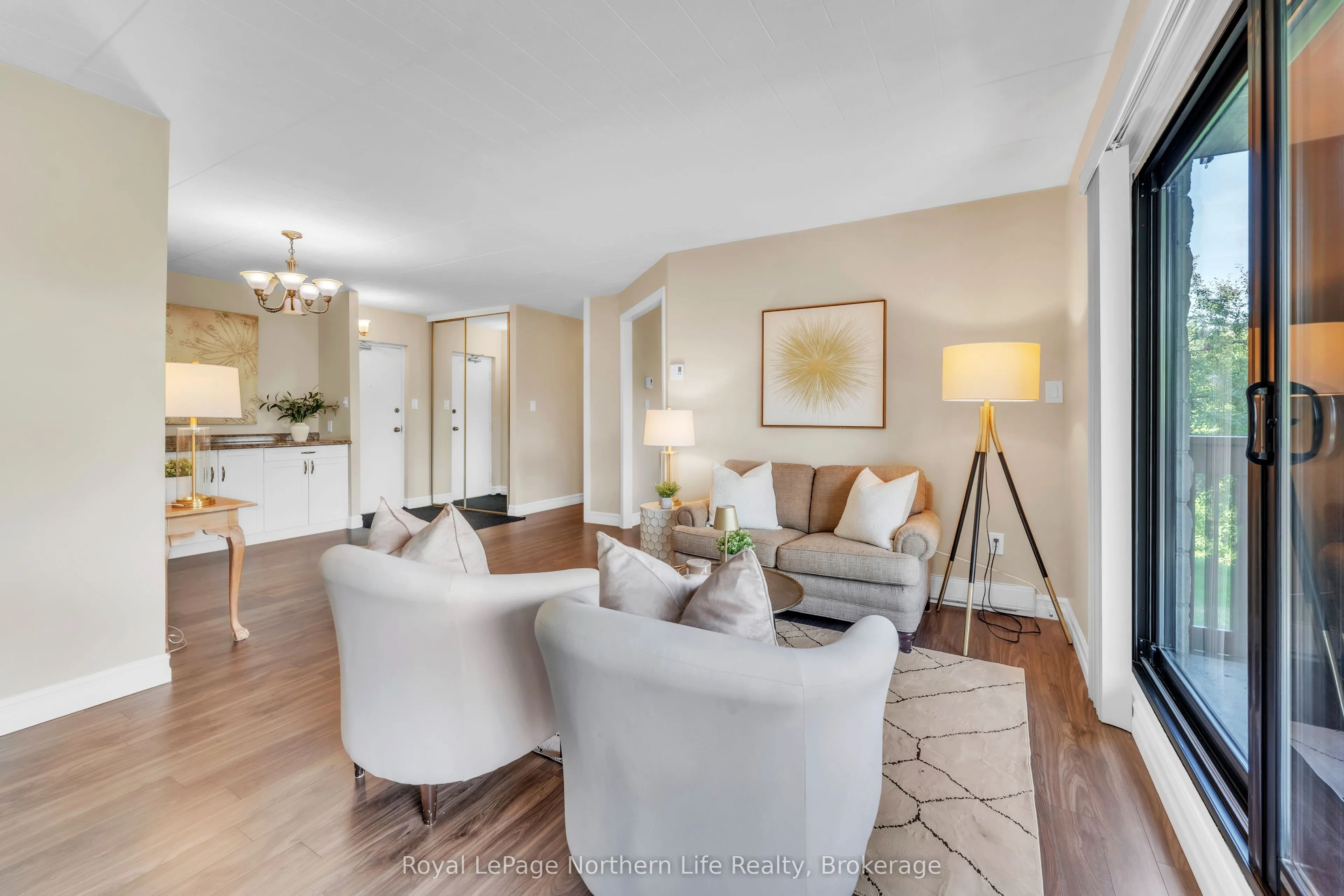 149 Lindsay Street, #210