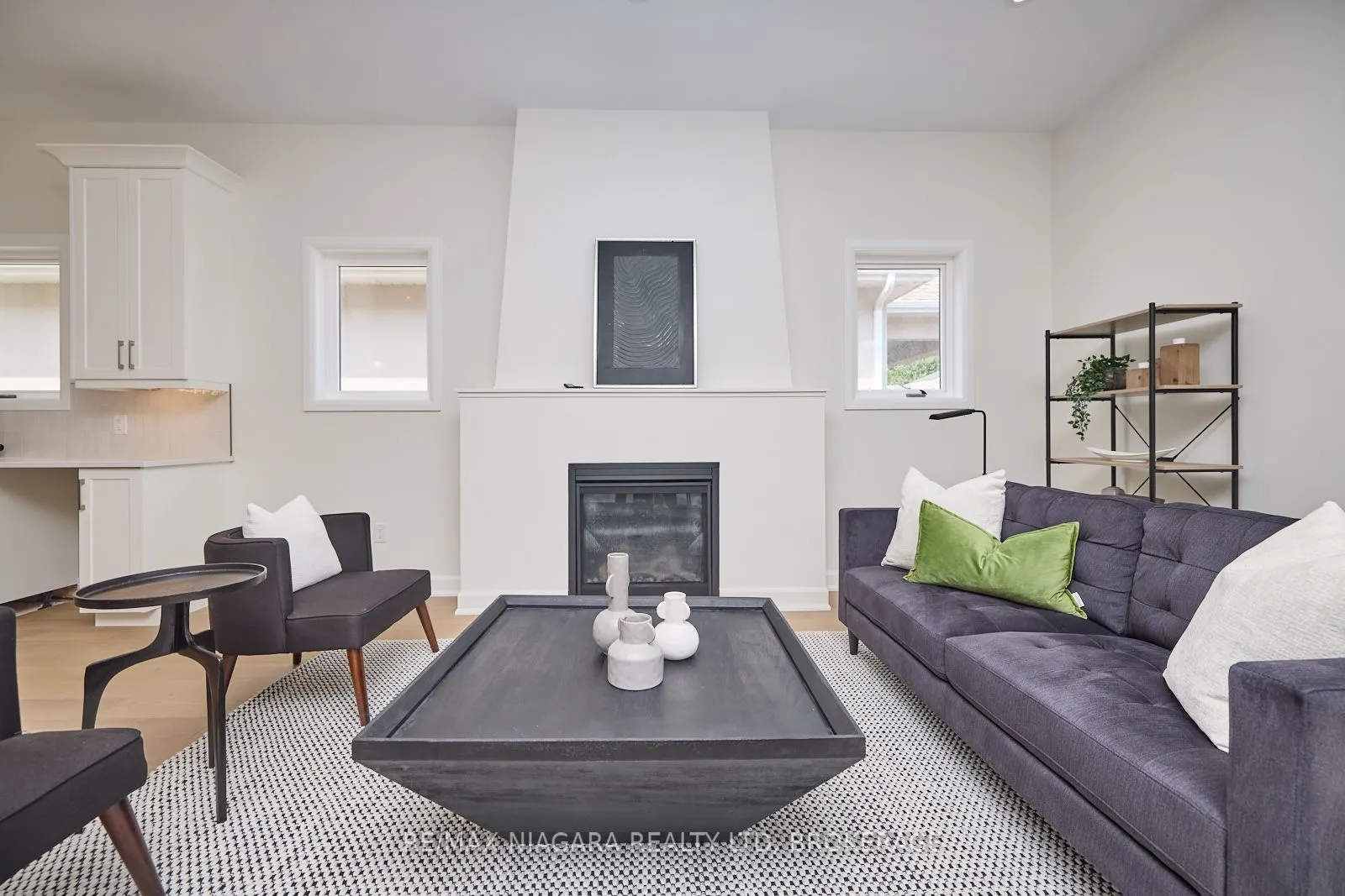 10 Butternut Crescent, #TH10
