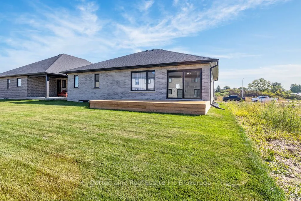 16 Walnut Drive