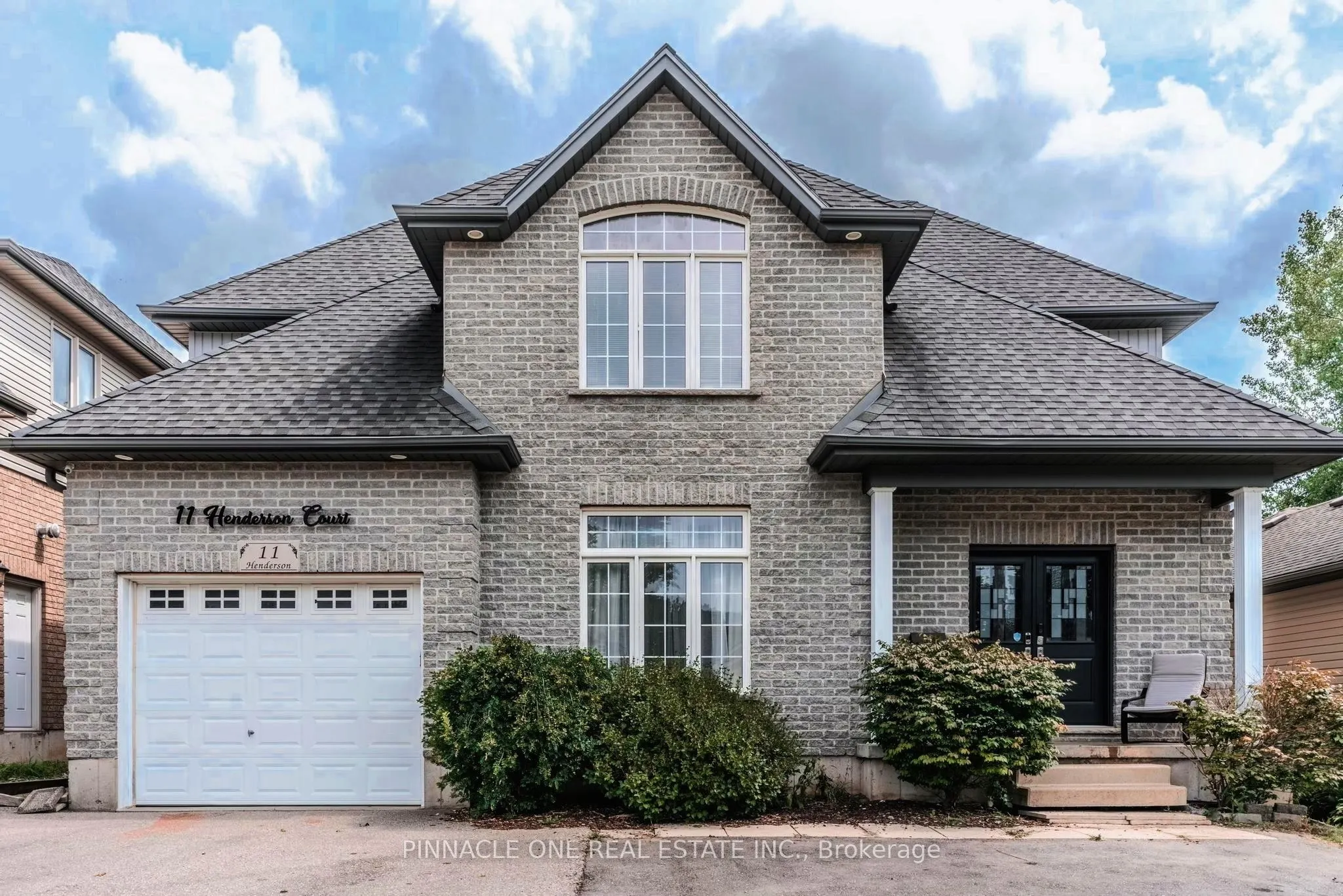 11 Henderson Court