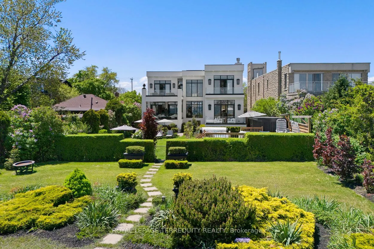 711 Beach Boulevard