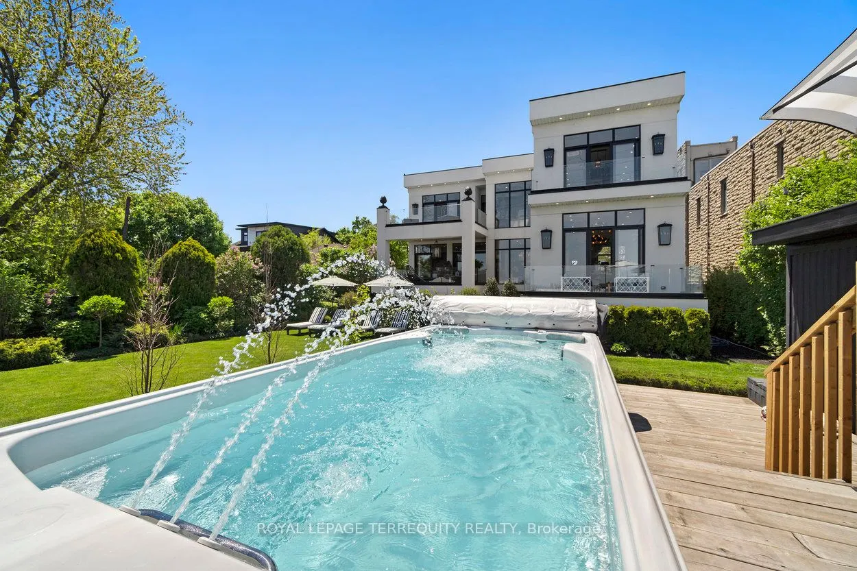 711 Beach Boulevard