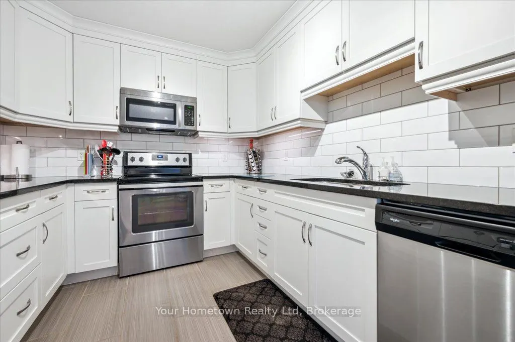 27 Stumpf Street, #27B