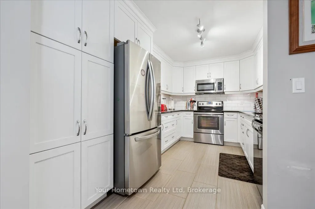 27 Stumpf Street, #27B