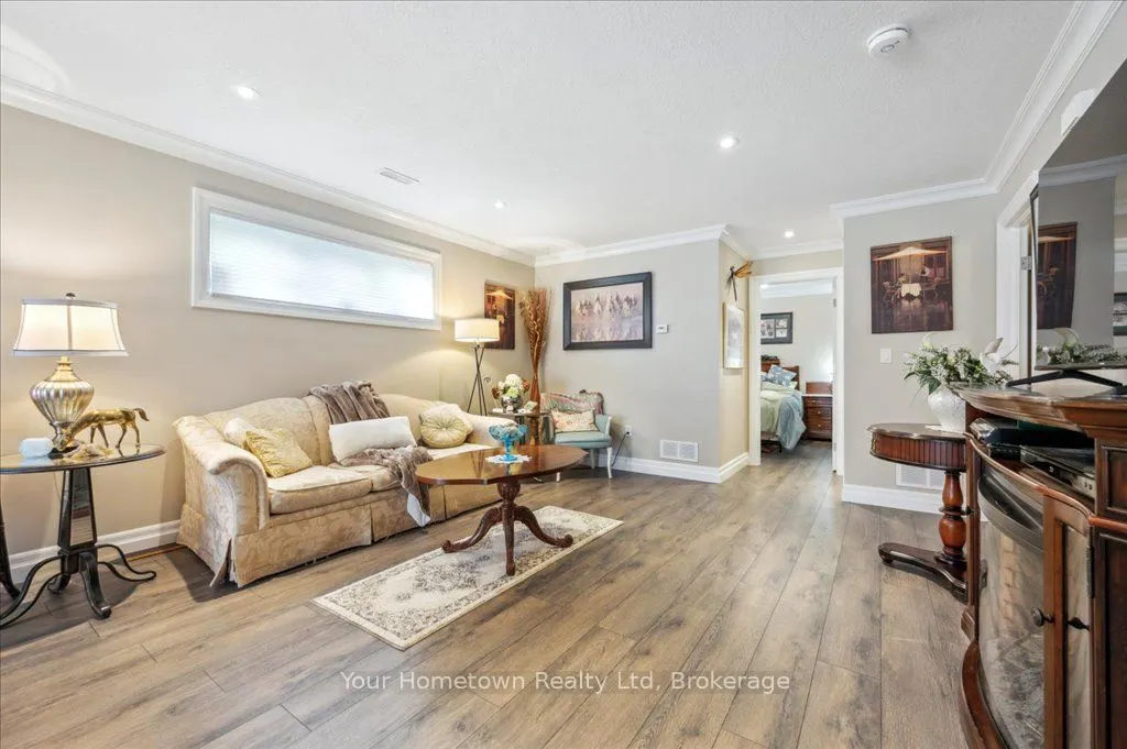 27 Stumpf Street, #27B