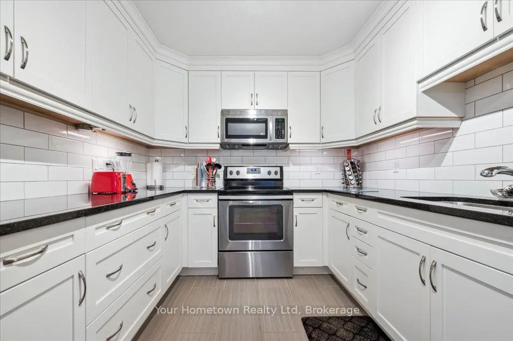 27 Stumpf Street, #27B