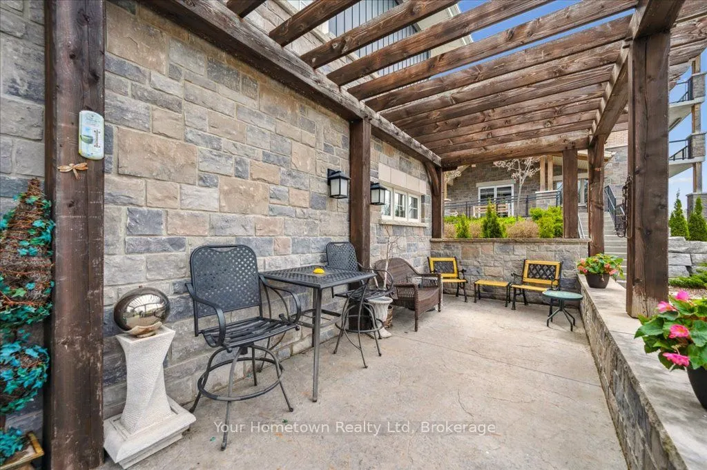 27 Stumpf Street, #27B