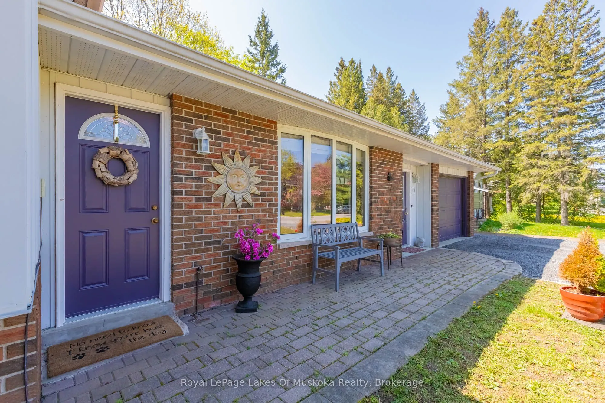 11 MEADOW PARK Drive