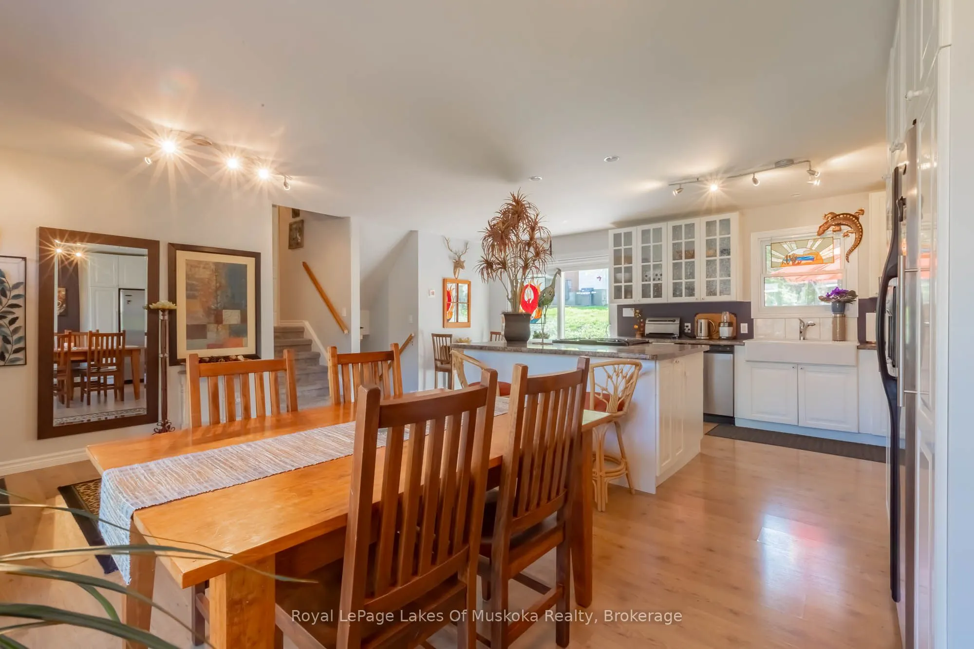 11 MEADOW PARK Drive