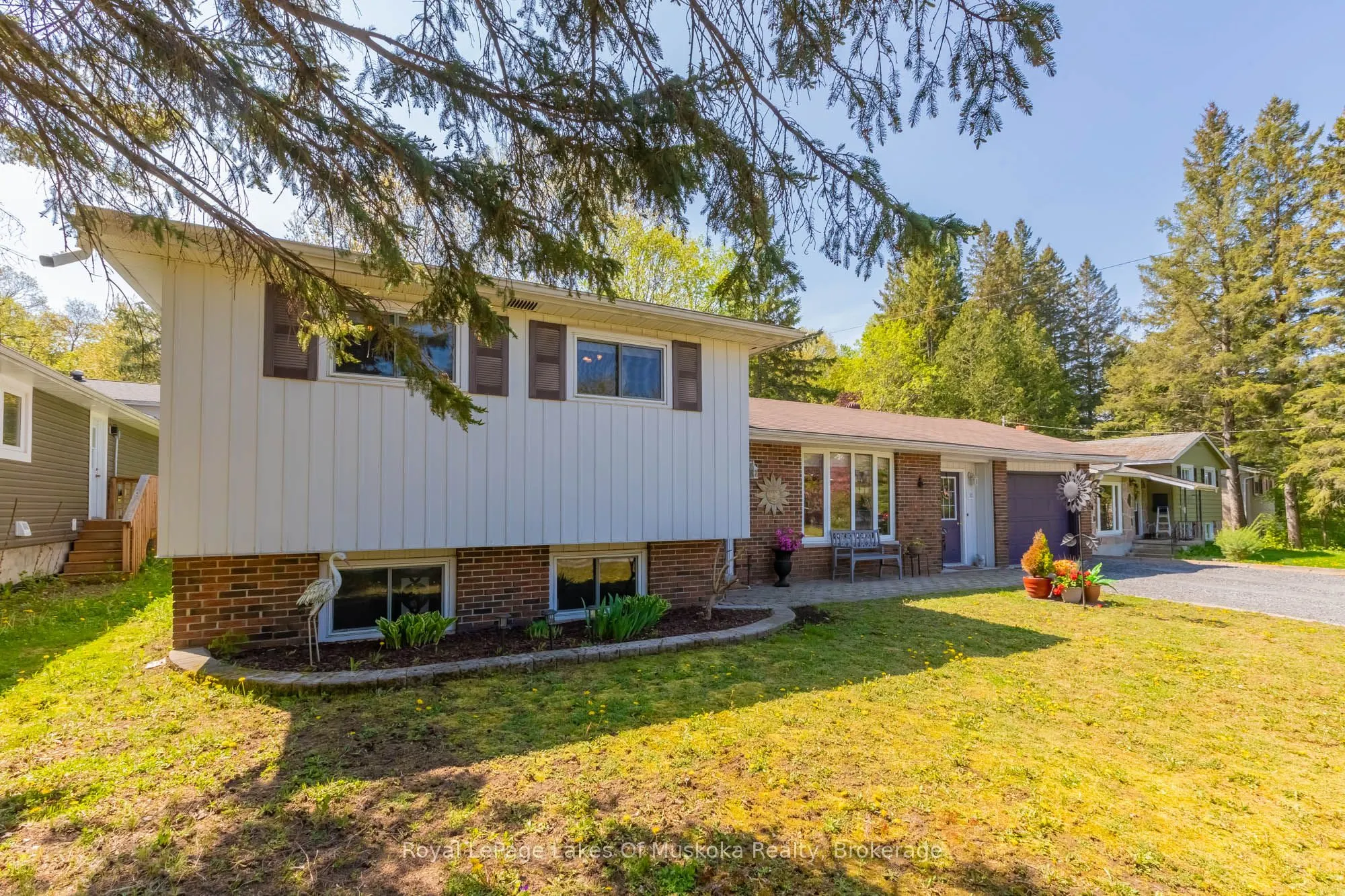 11 MEADOW PARK Drive