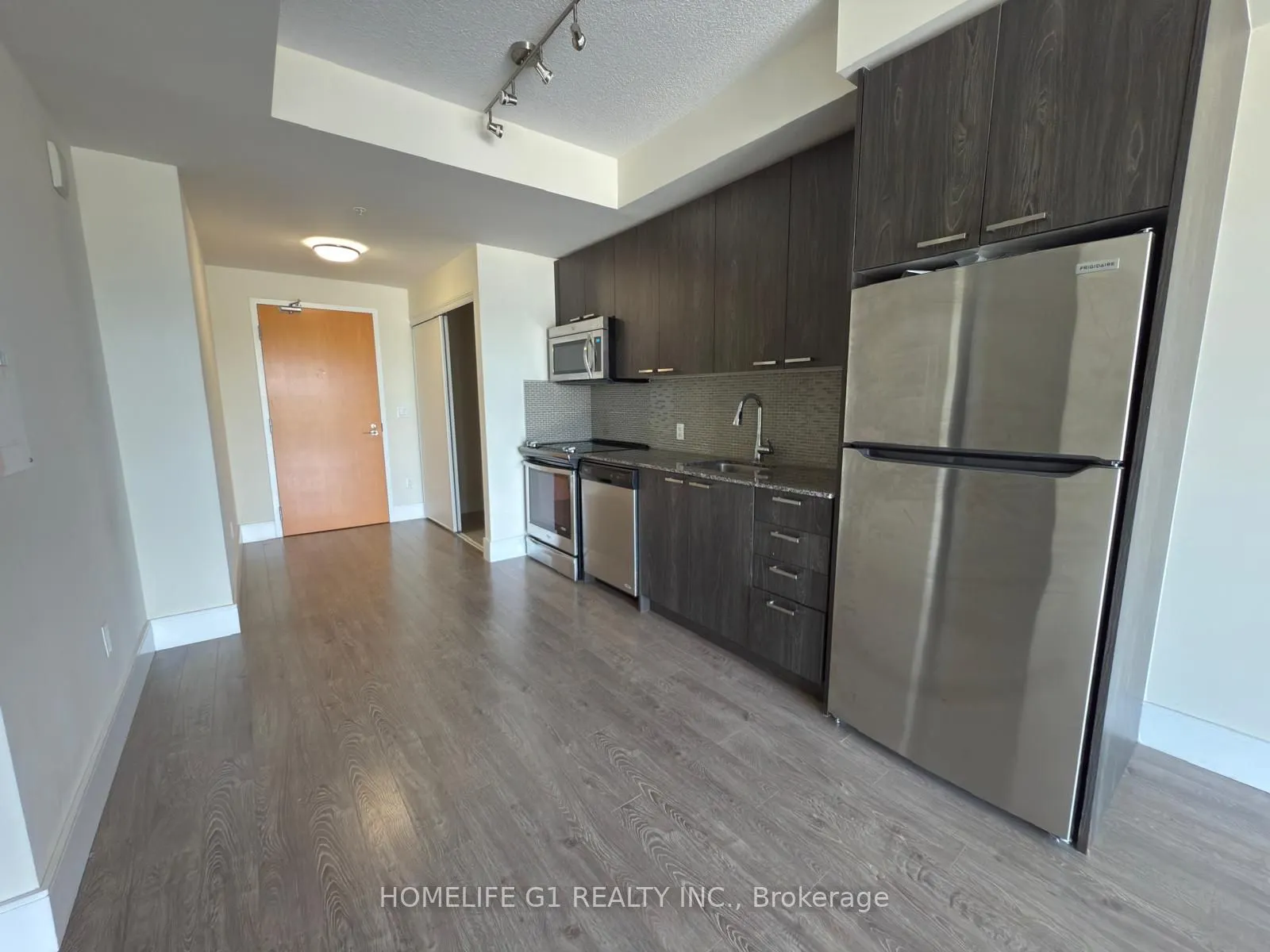 155 St. Leger Street, #320