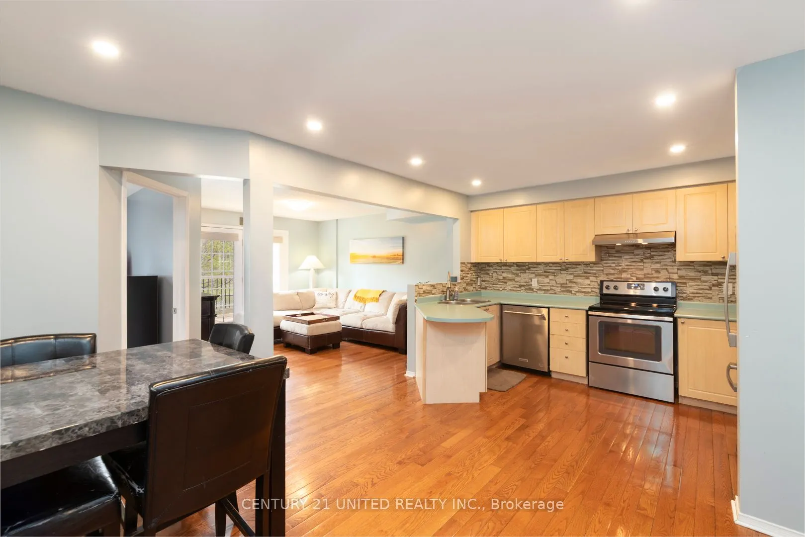 1301 Eagle Crescent