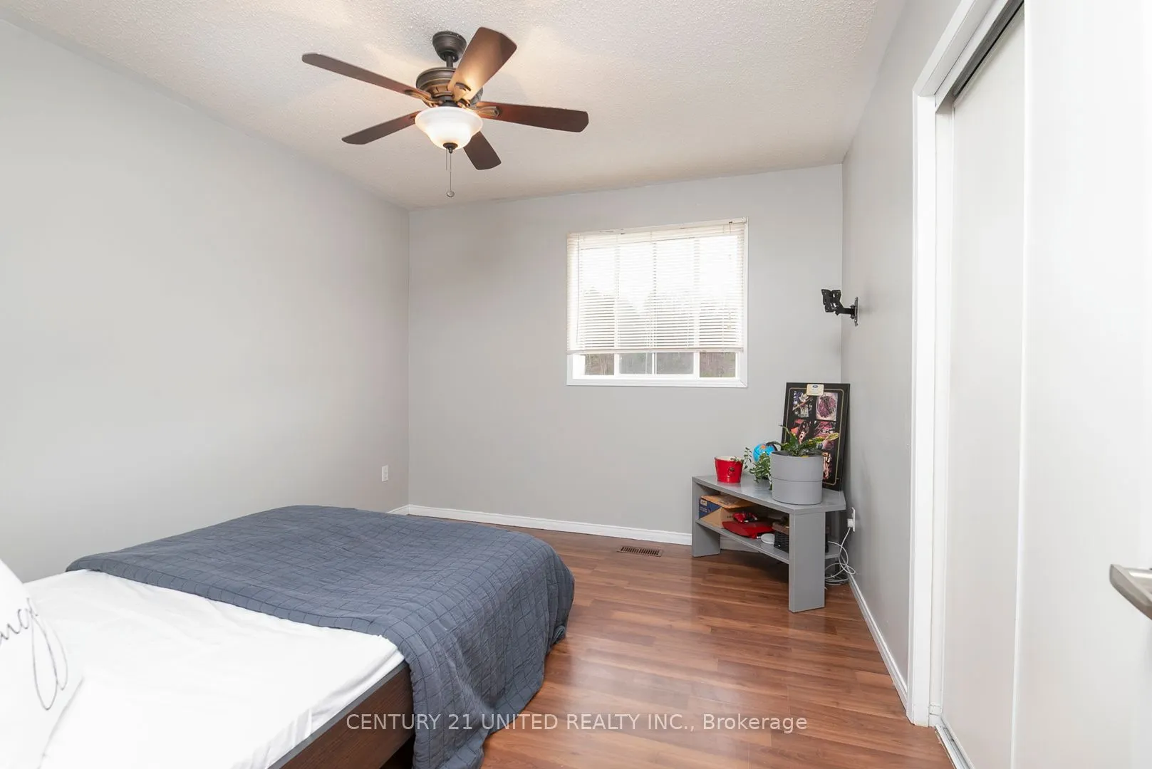 1301 Eagle Crescent