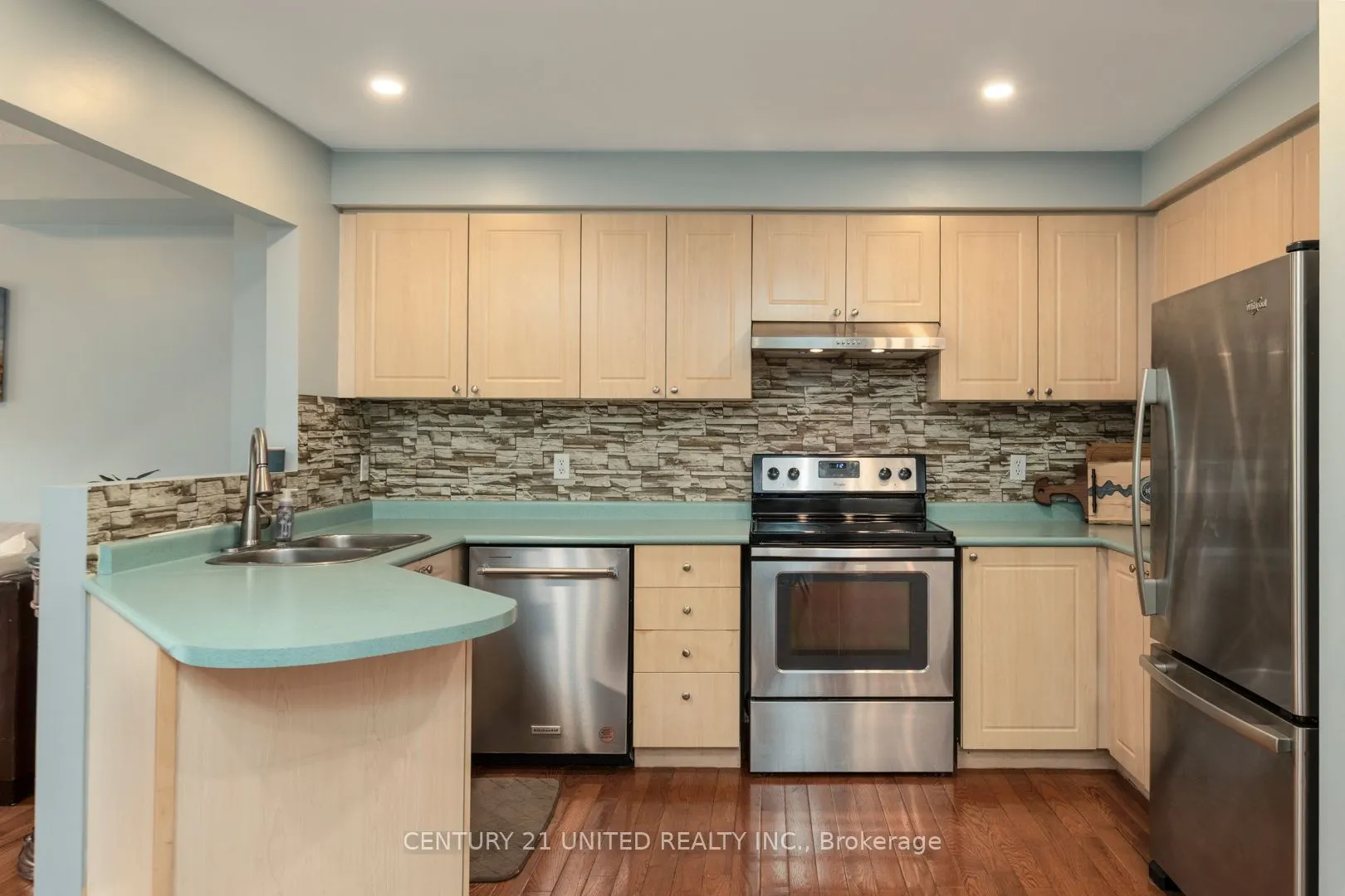 1301 Eagle Crescent