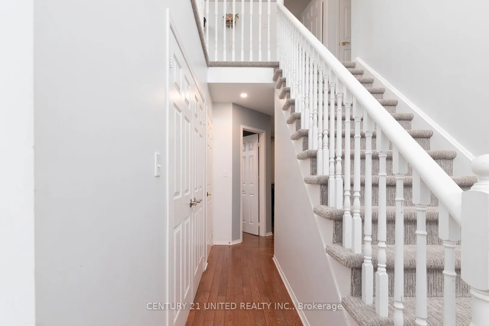 1301 Eagle Crescent