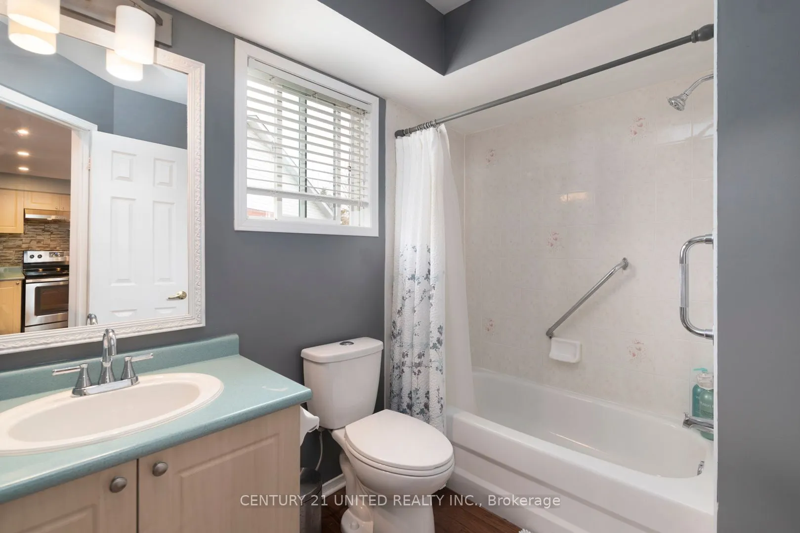 1301 Eagle Crescent