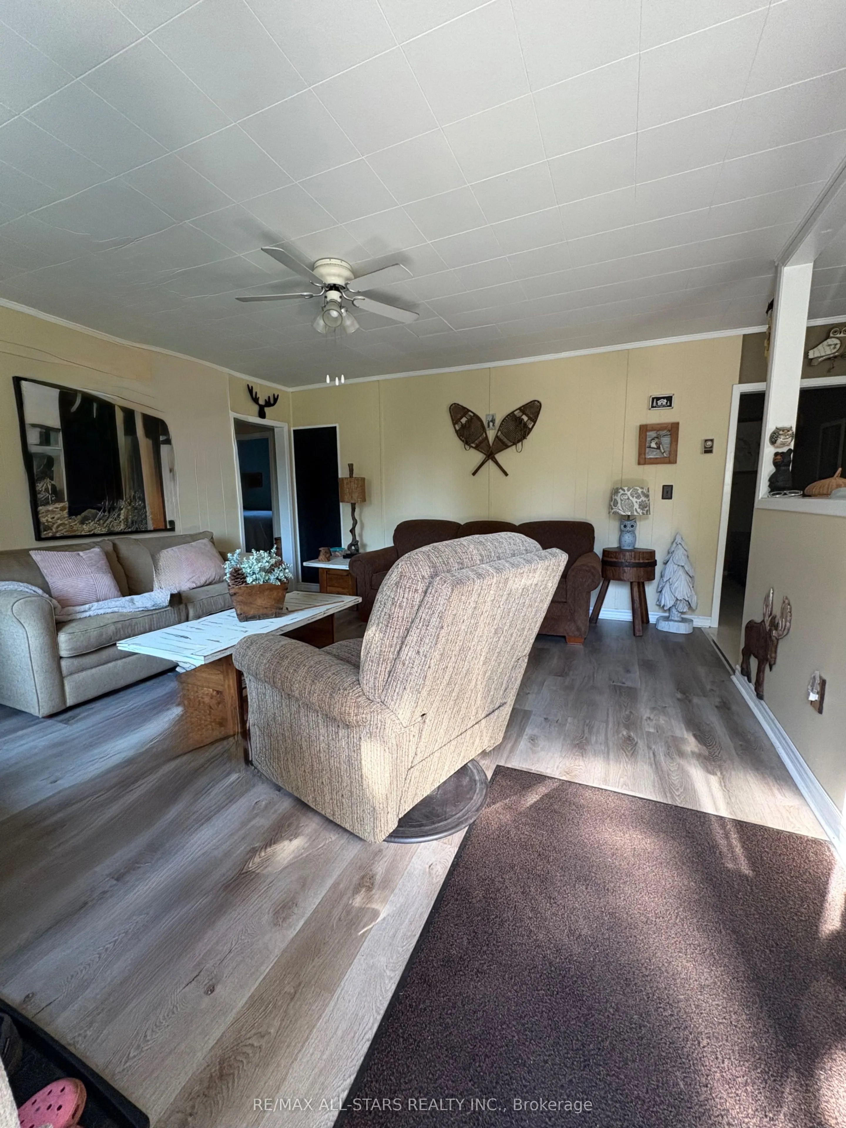 26 Riverbank Road