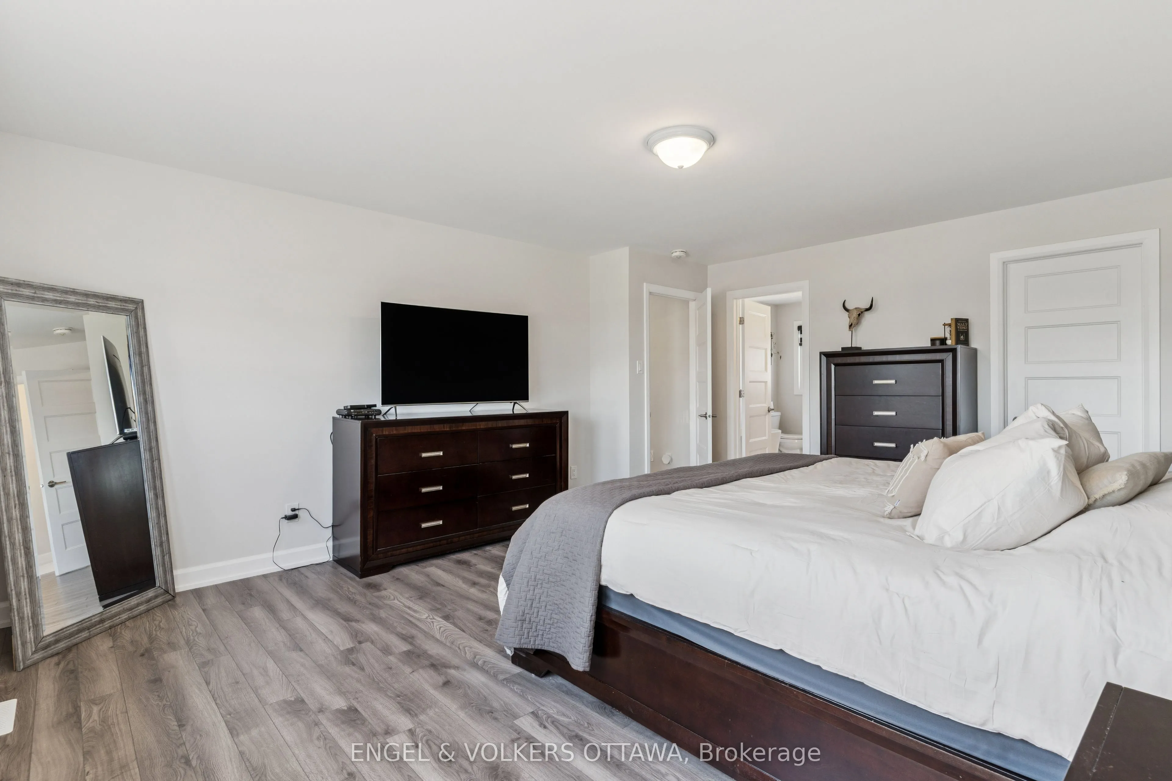 529 Lucent Street