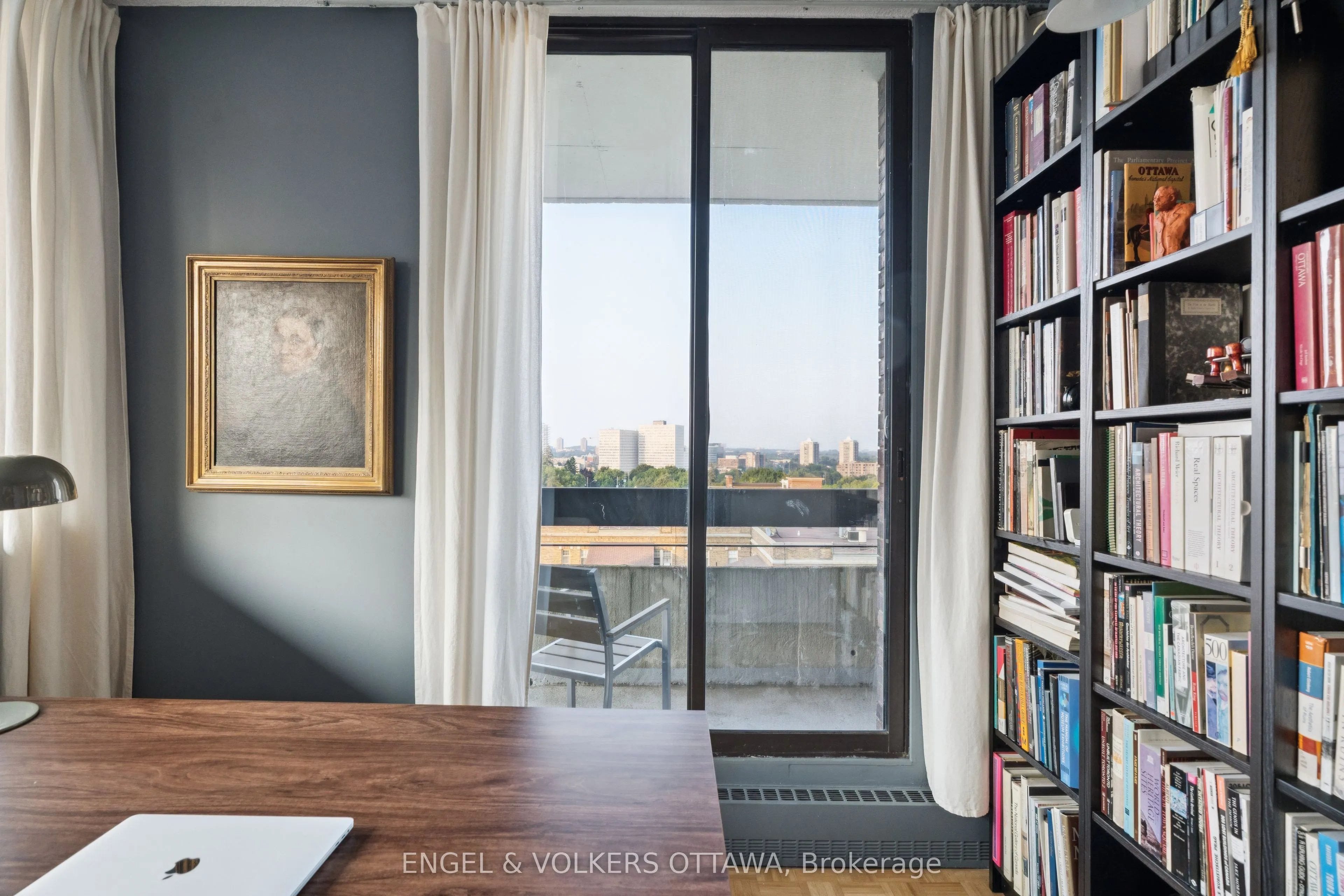 400 Laurier Avenue E, #8A