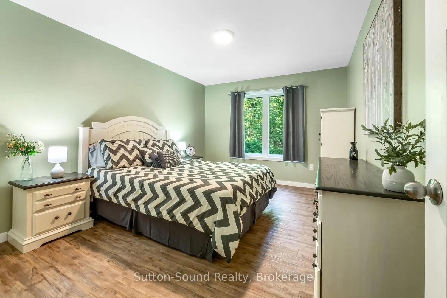 504760 Grey Road 1