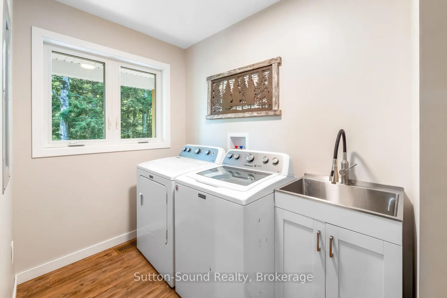 504760 Grey Road 1
