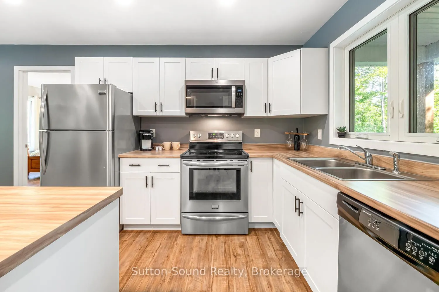 504760 Grey Road 1